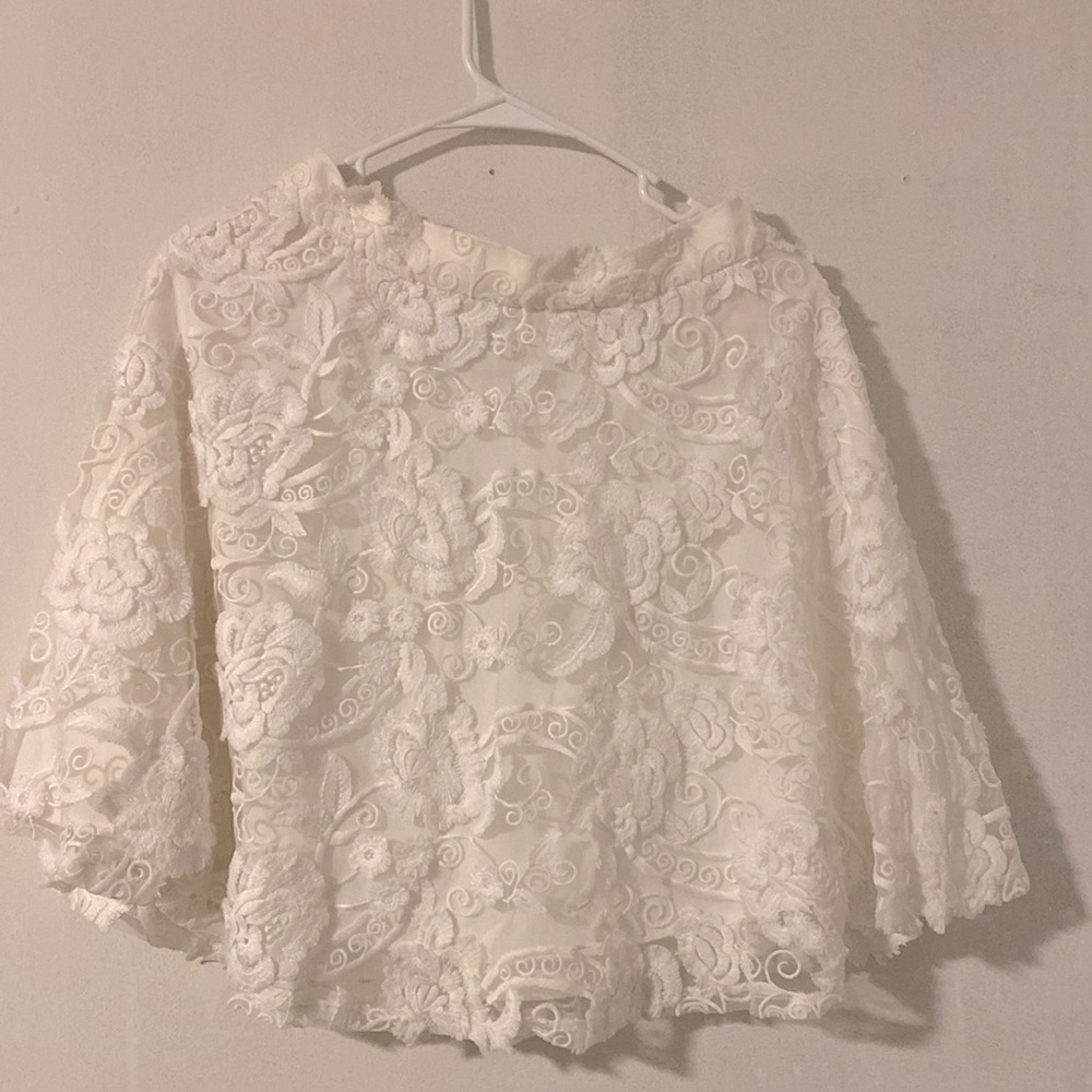 Bebe white mini skirt size 6